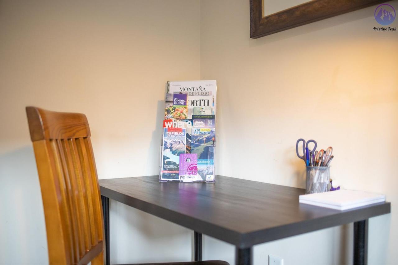 Fire Mountain Two Bedroom Condo キャンモア エクステリア 写真